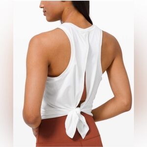 Lululemon All Tied Up Tank Size 2 in White